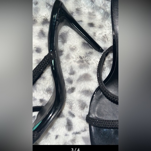 Heels - Picture 3 of 4